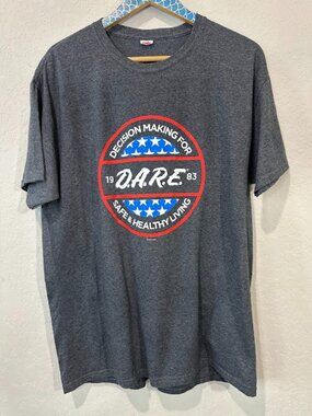 D.A.R.E. Dark Grey Tee Red White Blue Logo M?